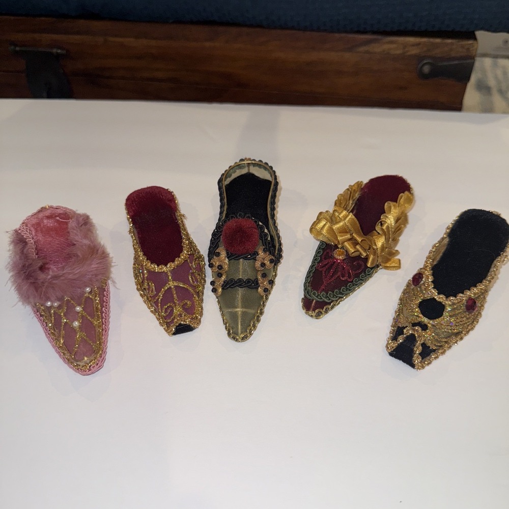Miniature Ladies‎ Heeled Shoe Figurines Vintage Collectible - LOT of 5